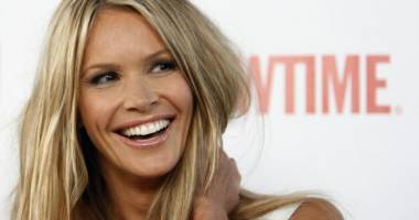 Un supermodel devine mamă la 51 de ani!