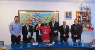 Stire din Sport : Rugby: RCJ Farul a semnat o colaborare cu echipa franceză Beziers