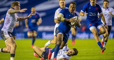 Stire din Sport : Rugby / Franţa şi Anglia, favorite pentru a disputa finala Cupei de Toamnă a Naţiunilor