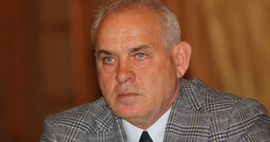 Stire din Sport : Mircea Paraschiv, nemulțumit de jocurile RCJ-ului