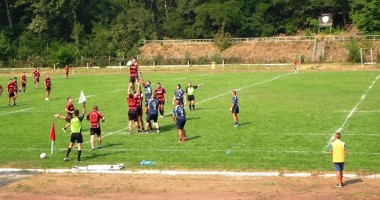 Stire din Sport : Galerie FOTO. Rugby: CS Năvodari, punct bonus defensiv în meciul cu RC Bârlad