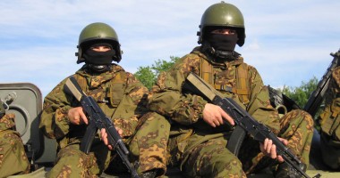Stire din Actualitate : Rusia neagă o concentrare de trupe la granița cu Ucraina