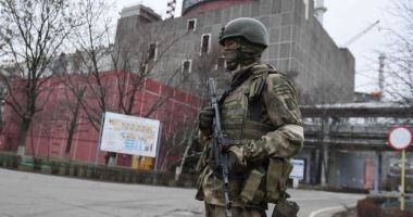 Stire din Actualitate : Atacurile ruseşti se intensifică în Doneţk. Preşedintele Zelenski cere mai multe arme
