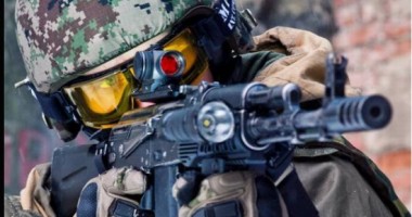 Stire din Actualitate : Putin: "Sper să nu fiu nevoit să trimit armata rusă în Ucraina. Nu îmi este frică de NATO!"