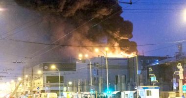 Stire din Actualitate : Rușii au ieșit în stradă, după tragedia de la mall-ul în care au murit cel puțin 41 de copii