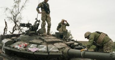 Autorităţile ruse de ocupaţie anunţă că se pregătesc să părăsească oraşul Nova Kahovka