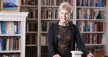 Stire din Cultură-Educație : Scriitoarea britanică Ruth Rendell a murit la vârsta de 85 de ani