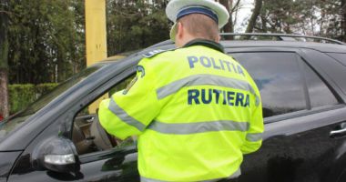 Stire din Eveniment : Hârșova. Bărbat reținut pentru că a urcat la volan băut și fără a avea permis de conducere