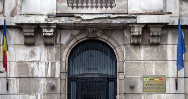 Ministerul Muncii: Salariații din sectorul bugetar ar putea fi incluși într-un registru electronic