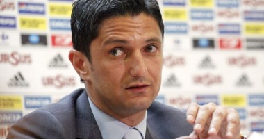 Stire din Sport : Răzvan Lucescu ar putea prelua echipa Petrolul