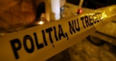 Stire din Eveniment : SINUCIDERE / O fată de 20 de ani, găsită spânzurată