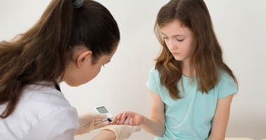 Stire din Sănătate : Să ajutăm copiii cu diabet să zâmbească mai mult