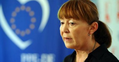 Stire din Politică-Administrație : "Să câștigăm alegerile pentru ca dreapta să se facă în jurul PDL"