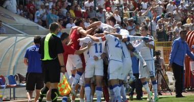Fotbal / Săgeata Năvodari, înfrângere drastică la Botoșani / Galerie foto - 10