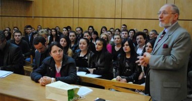 Șaguniști în postura de "judecători din umbră" - 3