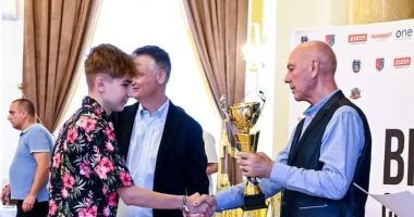 Stire din Sport : Şahistul Mircea Cazan, rezultat de excepţie la Grand Prix-ul de la Braşov