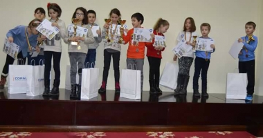 Stire din Sport : Șahiștii constănțeni  au acaparat podiumul Cupei Coral