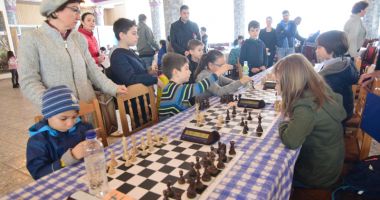 Stire din Sport : Campionii Cupei Primăverii la șah, desemnați la Complexul Cleopatra