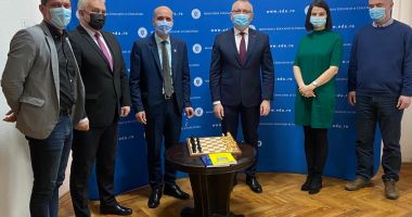 Şah / Un nou pas pentru introducerea „sportului minţii” în şcoli