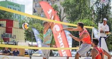 Stire din Sport : S-a încheiat a doua ediție a turneului Constanța Beach Volleyball Tour