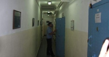 Stire din Eveniment : Câți deținuți de la Poarta Albă au trecut, în 2011, pe la comisia de liberare condiționată?