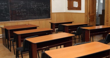 Stire din Cultură-Educație : Scandalul "bani pentru cadouri" / Directoarea Școlii 10 a DEMISIONAT