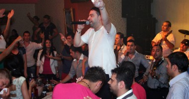 Stire din Monden : Salam ia 10 lei pe dedicație