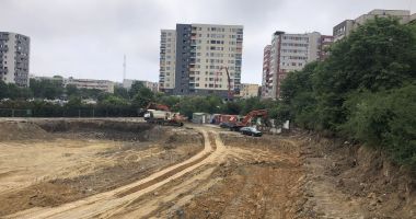 Șantier în Complexul "Badea Cârțan". Continuă lucrările la Sala Polivalentă - 3