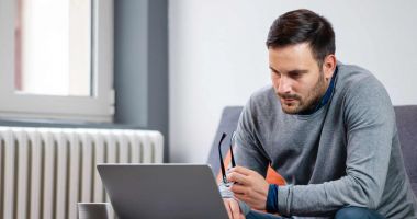 Stire din Social : Salariații cu program redus primesc doar 75% din salariu