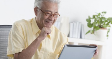 Stire din Social : Cum poate beneficia salariatul pensionar de concediu medical