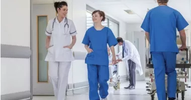 Stire din Social : Salarii în Sănătate din 2027. Cât ar urma să câștige un medic sau un asistent
