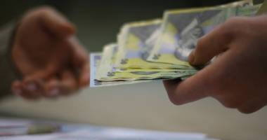 Stire din Social : Ministerul Muncii. Se lucrează la modul de stabilire a salariului minim brut pe țară