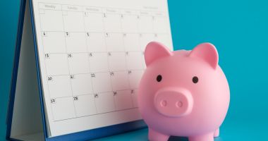 Stire din Social : Salariul de bază minim brut pe ţară garantat în plată va fi majorat de la 1 ianuarie
