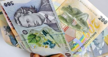 Stire din Eveniment : Salariul minim pe economie nu mai crește anul acesta. Data anunțată de Guvern