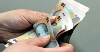 Stire din Economie : Salariul real  al românilor  a crescut cu doar 32,6%  în 23 de ani