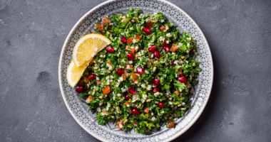 Stire din Sănătate : Salata de andive și rodii, recomandată pentru sistemul imunitar
