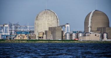 Stire din Actualitate : Un reactor nuclear a fost oprit în statul american New Jersey din cauza intemperiilor
