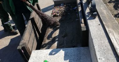 Stire din Social : Continuă acțiunile de salubrizare stradală, în Constanța!