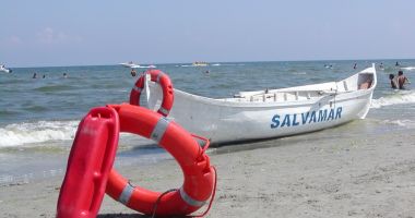 Stire din Eveniment : VIDEO. ÎNCĂ O PERSOANĂ ÎNECATĂ ÎN APELE MĂRII! SALVATORII INTERVIN LA COSTINEȘTI