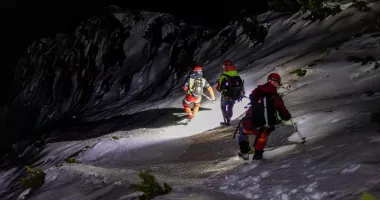 Stire din Actualitate : Avertisment Salvamont: Accesul în zona montană înaltă, nerecomandat din cauza vremii severe