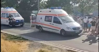 Stire din Eveniment : Tentativă de omor la Cernavodă. Bărbat arestat după ce și-a lovit intenționat cu mașina fosta parteneră