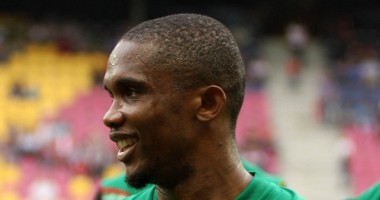 Stire din Sport : Samuel Eto'o a semnat cu Chelsea Londra