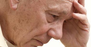 Stire din Social : Sănătate pe datorie. Pensionarii se împrumută de la CAR ca să se facă bine!