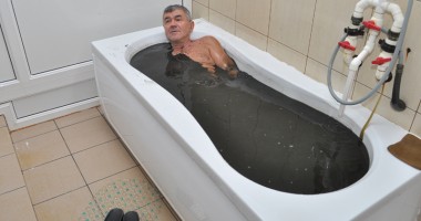 Stire din Sănătate : La Techirghiol, începe simpozionul medical despre nămol