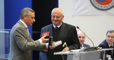 Stire din Eveniment : ȘOC în fotbal: Mircea Sandu și Dumitru Dragomir, ACHITAȚI!