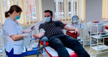 Stire din Social : Centrul de Transfuzii are nevoie de donatori. Puteţi dona sânge şi în weekend