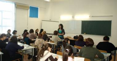 Șansă nesperată pentru 21 de studenți