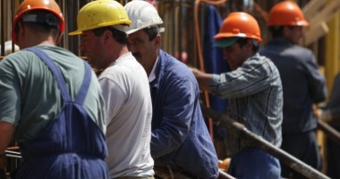 Stire din Social : INS. Din ce în ce mai puține locuri de muncă
