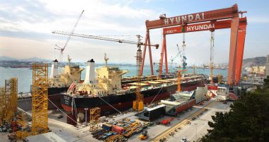 Stire din Economie : Șantierele navale din Coreea de Sud au început să importe forță de muncă