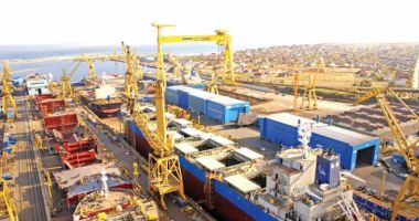 Sute de muncitori protestează față de situația companiei Daewoo Mangalia!